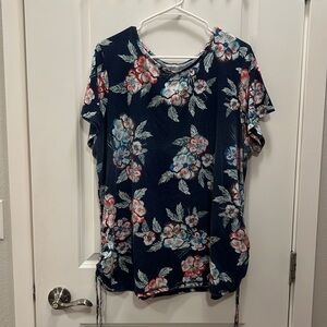 St. John's Bay Active - Navy Blue Floral synch Top